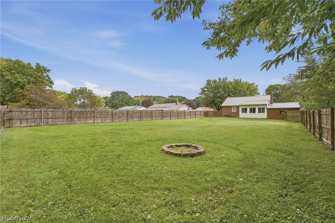 712 Mcdaniel Avenue Minerva OH 44657