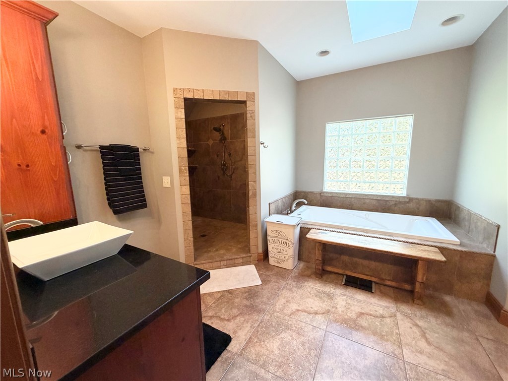 8905 South Street Warren OH 44484