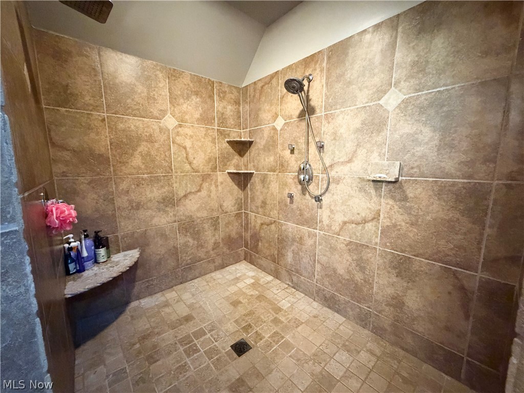 8905 South Street Warren OH 44484