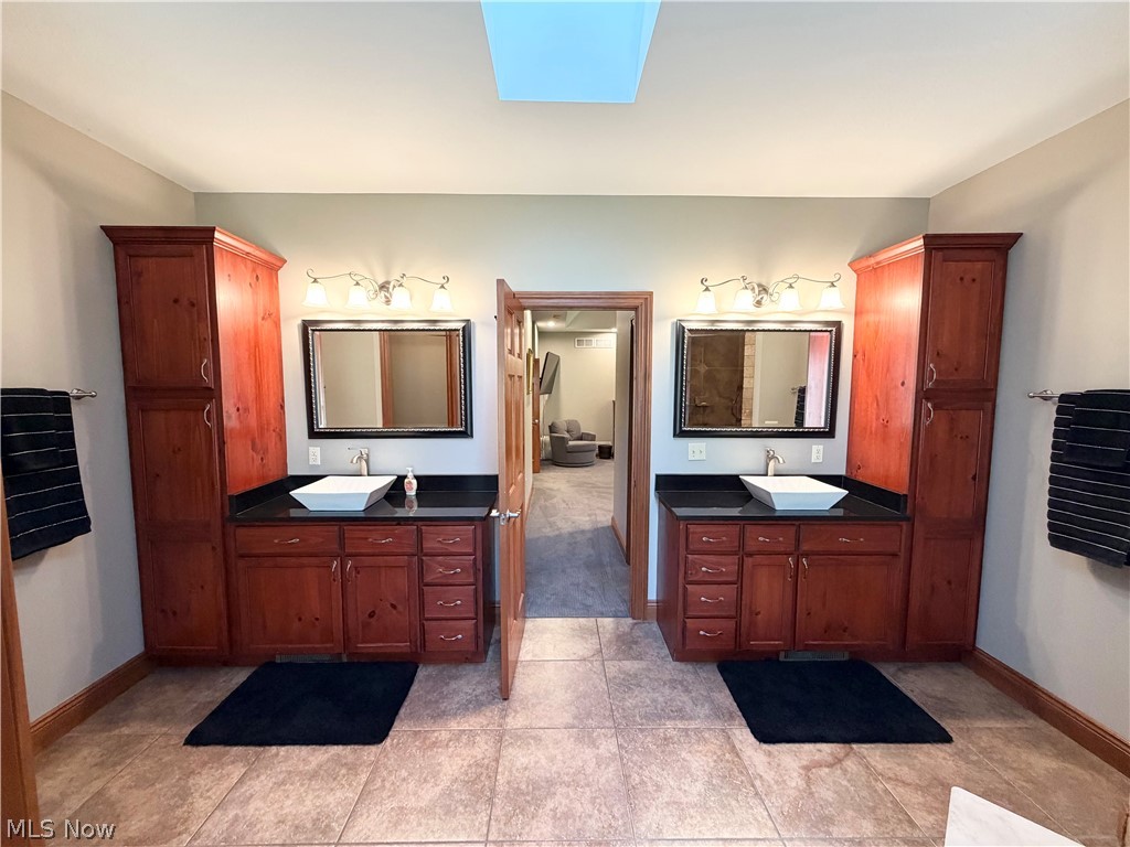 8905 South Street Warren OH 44484