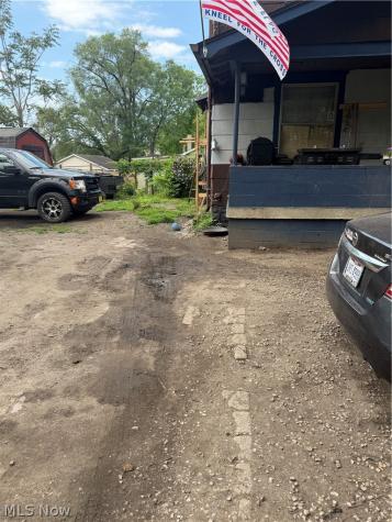 741 1st Street SE Massillon OH 44646