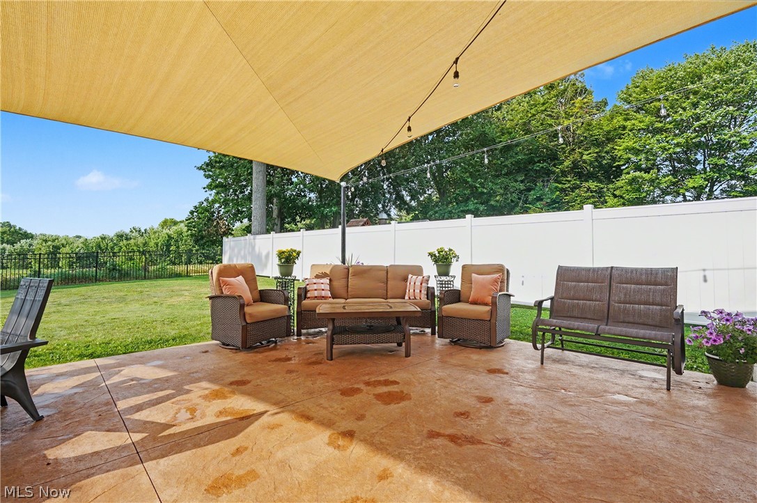 118 Robinwood Drive New Middletown OH 44442