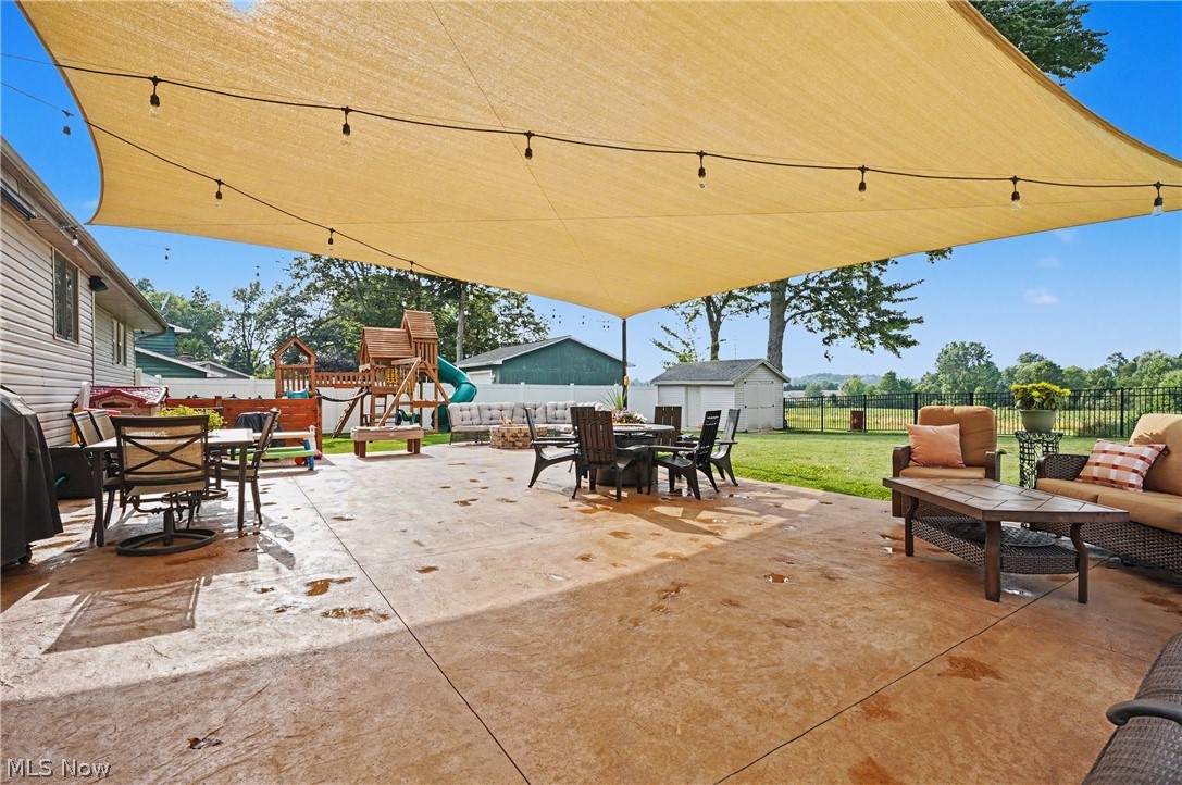 118 Robinwood Drive New Middletown OH 44442