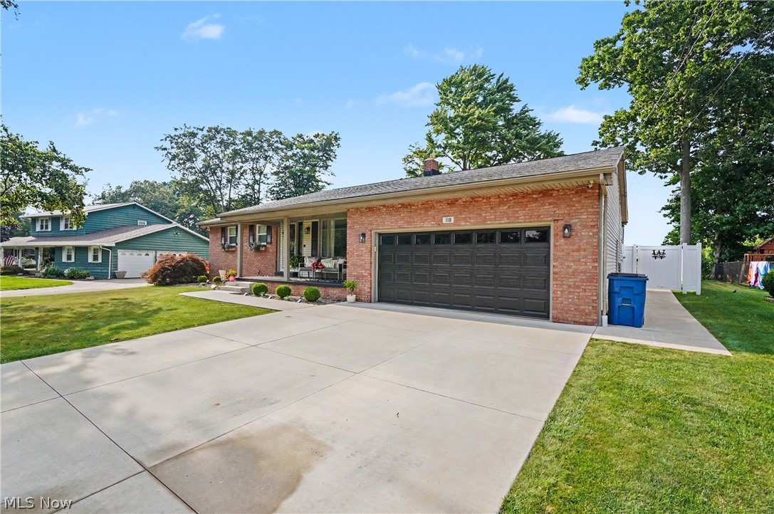 118 Robinwood Drive New Middletown OH 44442