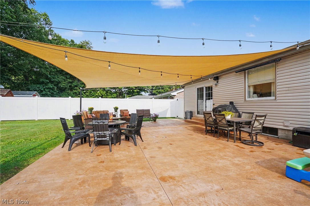 118 Robinwood Drive New Middletown OH 44442
