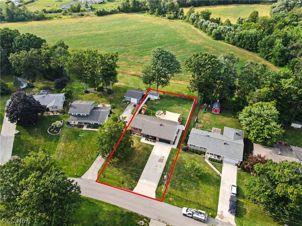 118 Robinwood Drive New Middletown OH 44442