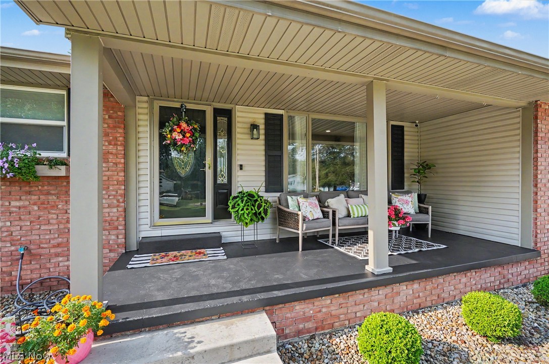 118 Robinwood Drive New Middletown OH 44442