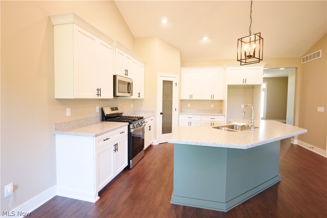 1227 Bell Road Cuyahoga Heights OH 44022