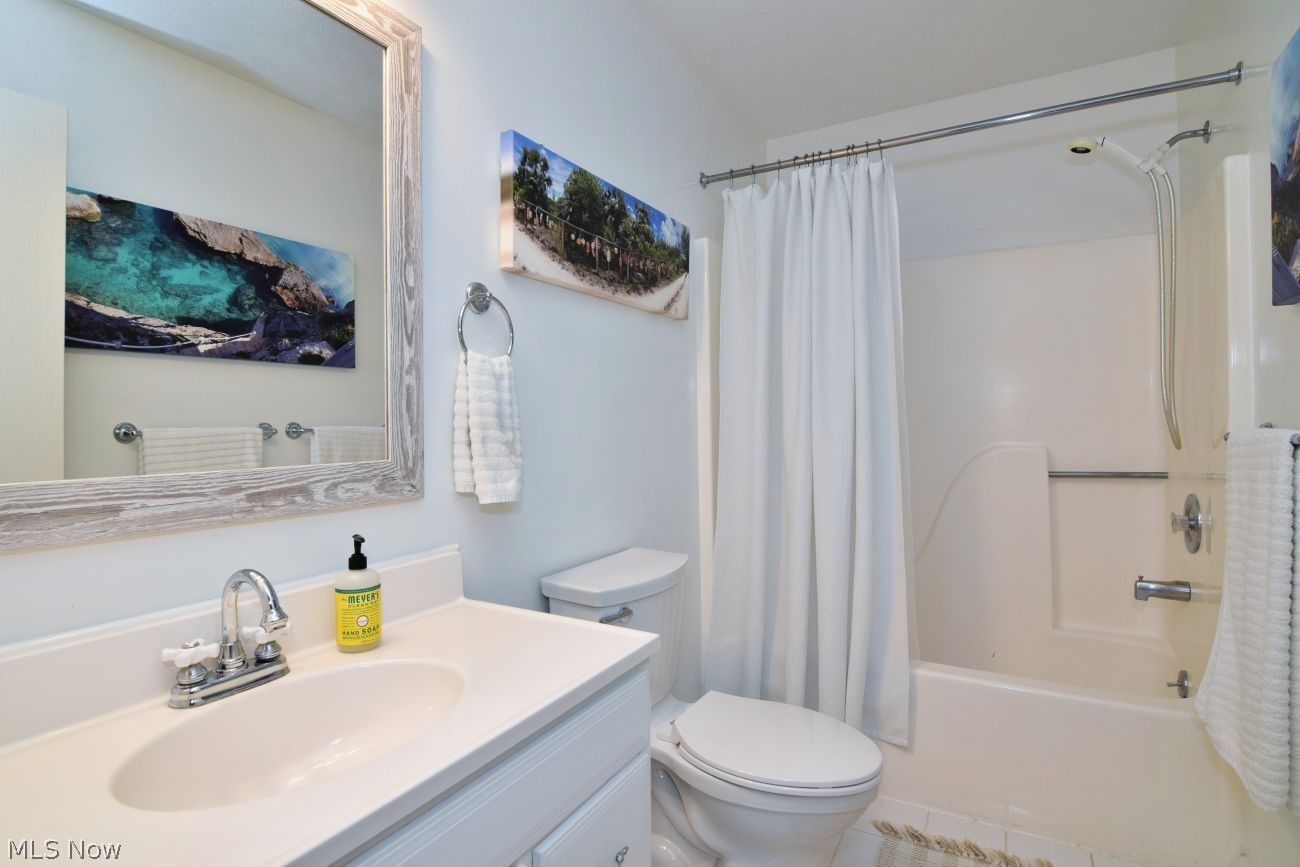 240 Claridon Road Chardon OH 44024