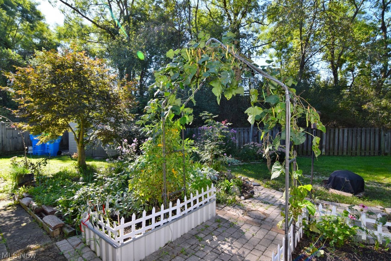 240 Claridon Road Chardon OH 44024