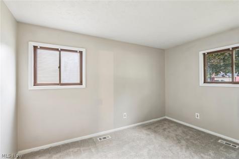 8278 Dallas Drive Mentor OH 44060