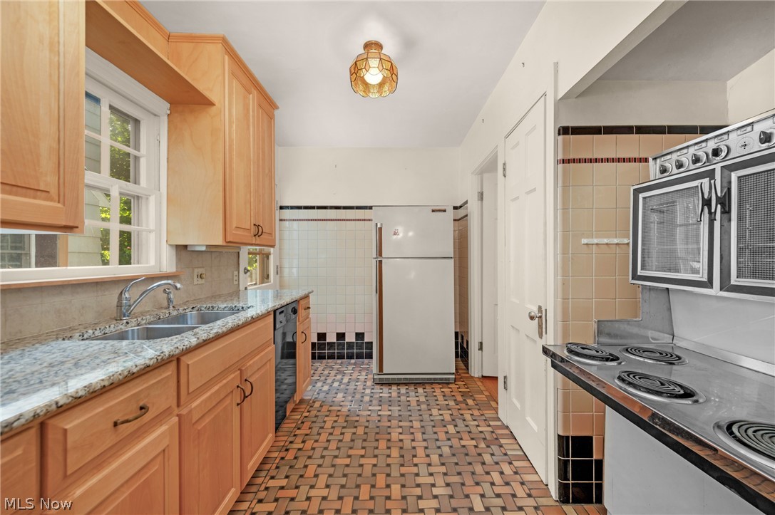 607 Humiston Drive Bay Village OH 44140