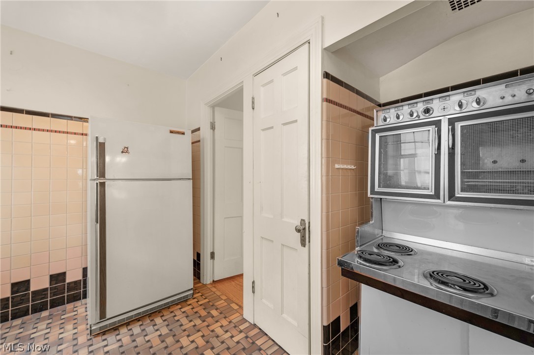 607 Humiston Drive Bay Village OH 44140