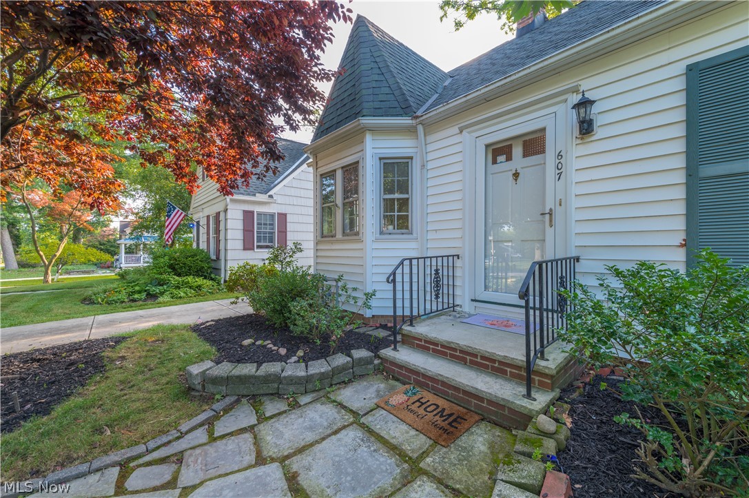 607 Humiston Drive Bay Village OH 44140