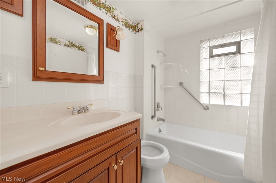 607 Humiston Drive Bay Village OH 44140