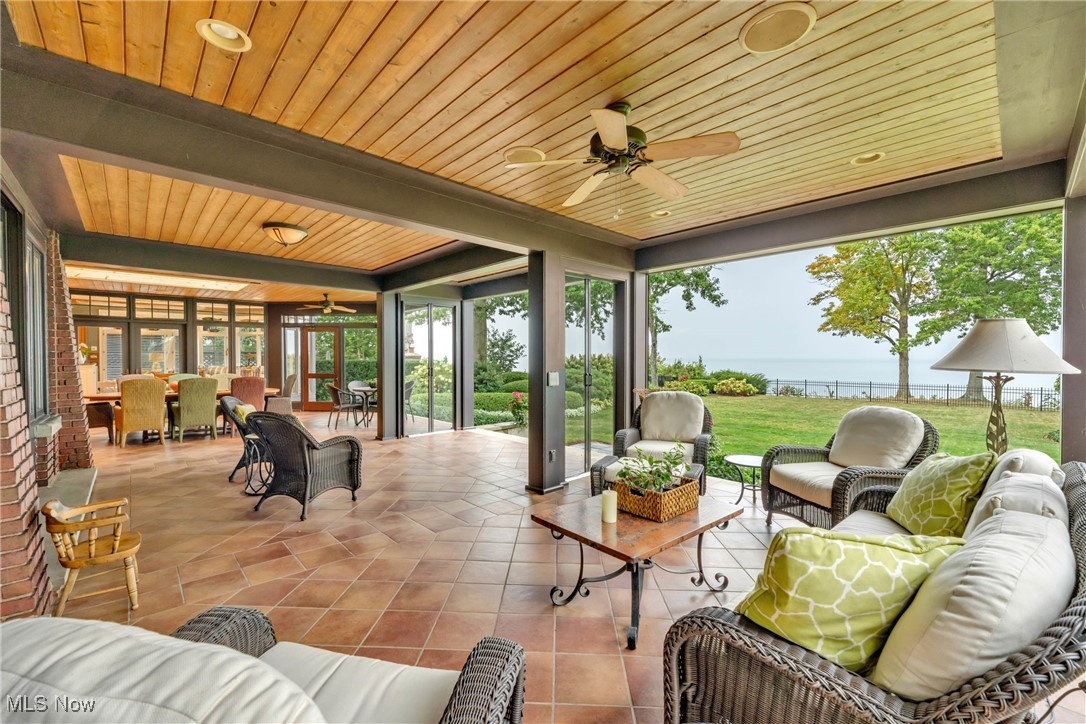 17820 Lake Avenue Lakewood OH 44107