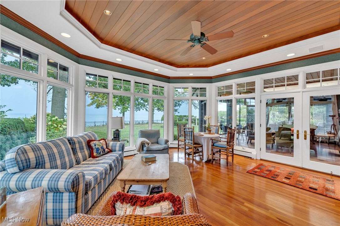 17820 Lake Avenue Lakewood OH 44107