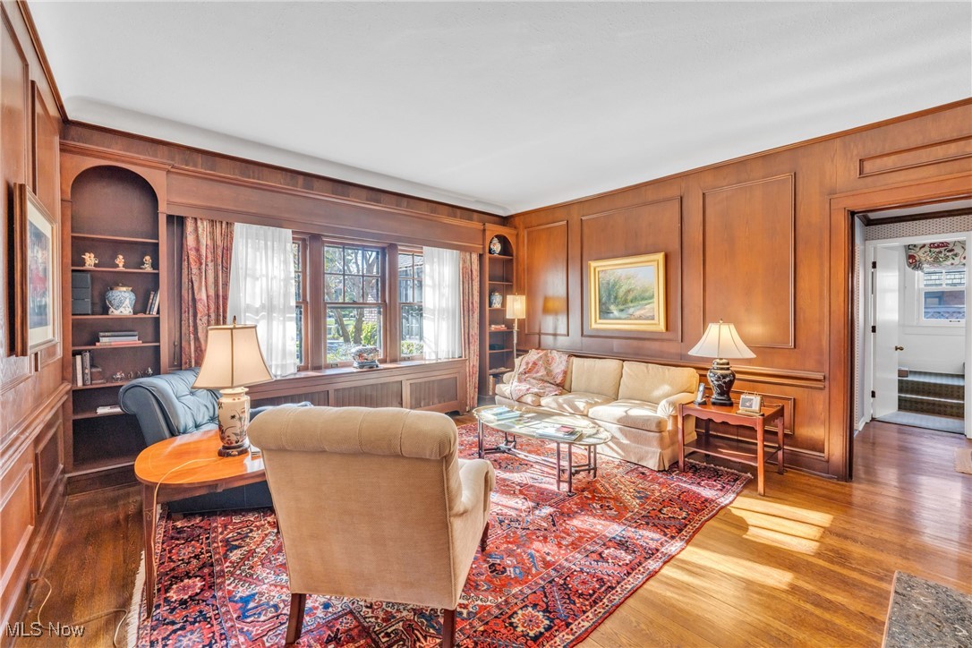 17820 Lake Avenue Lakewood OH 44107