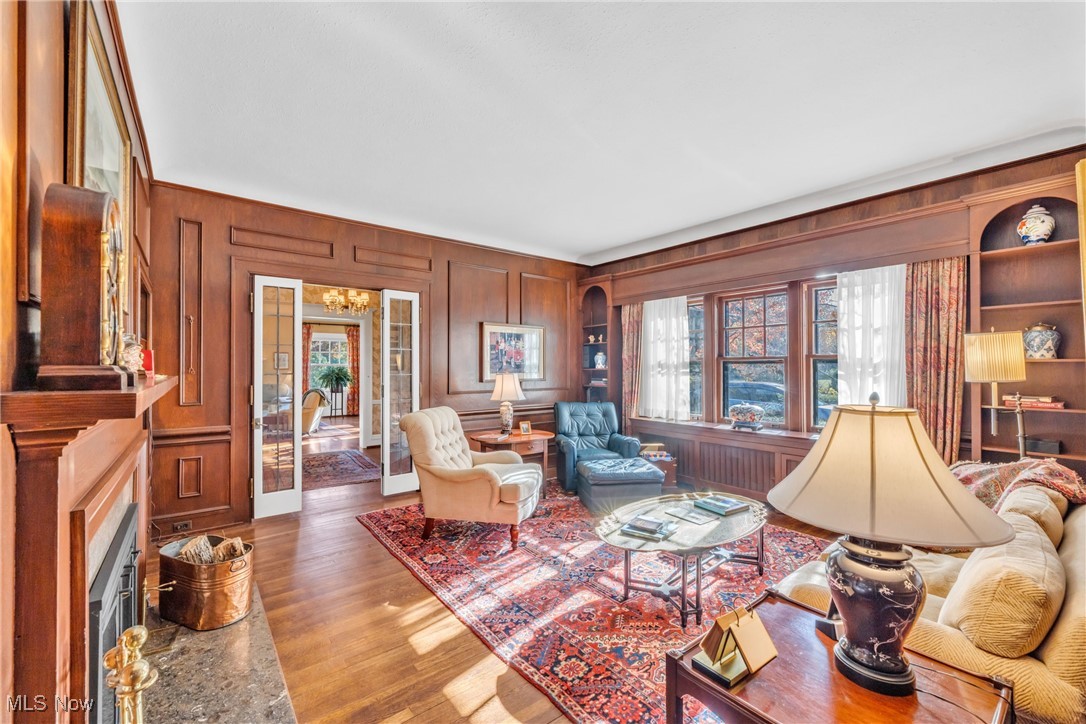 17820 Lake Avenue Lakewood OH 44107