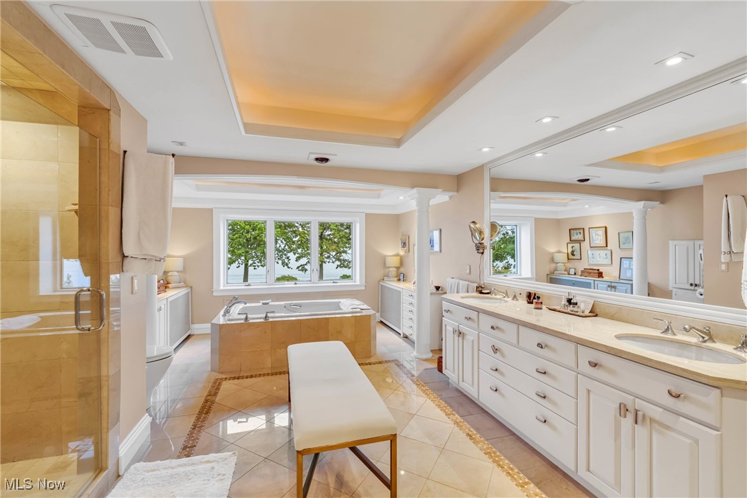 17820 Lake Avenue Lakewood OH 44107