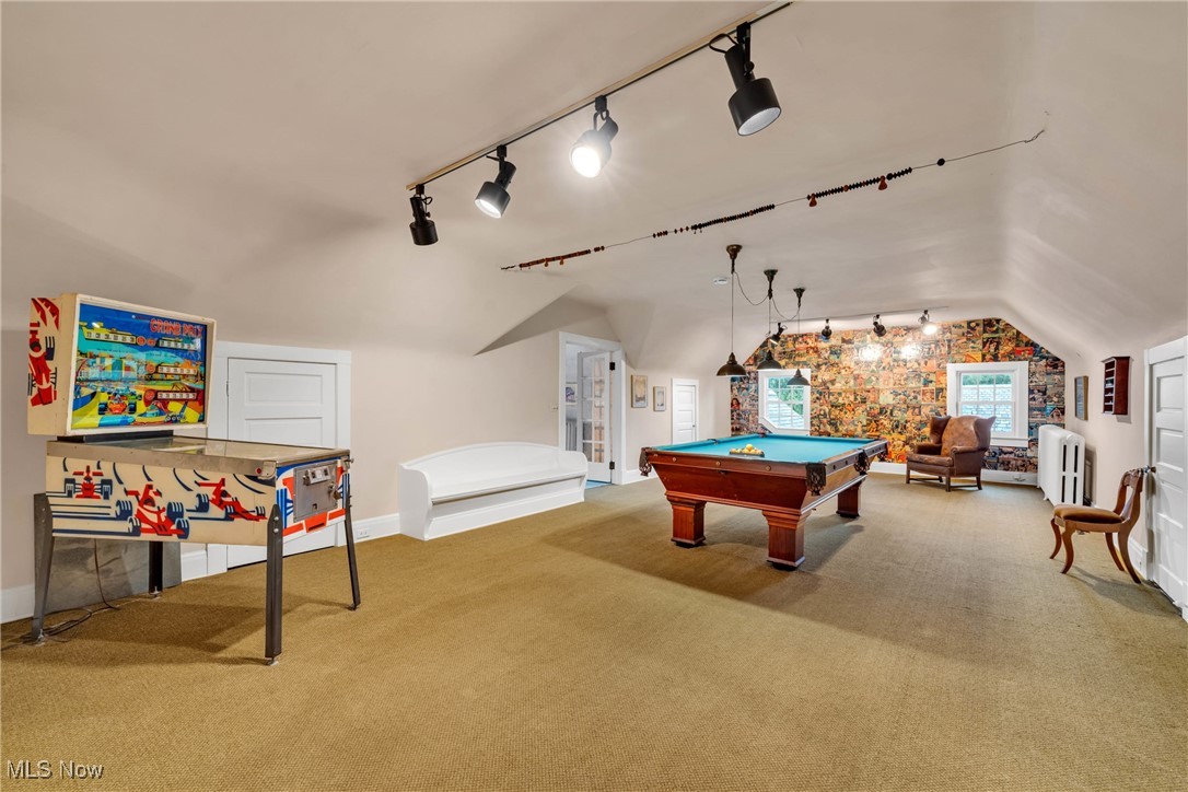 17820 Lake Avenue Lakewood OH 44107