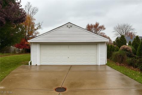 30325 Mildred Drive Willowick OH 44095
