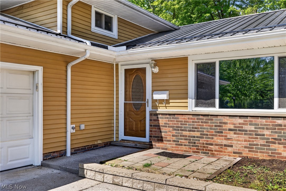 6588 Glenallen Avenue Solon OH 44139
