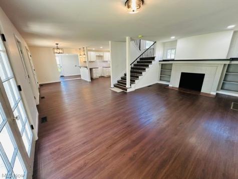 311 E 241st Street E Euclid OH 44123