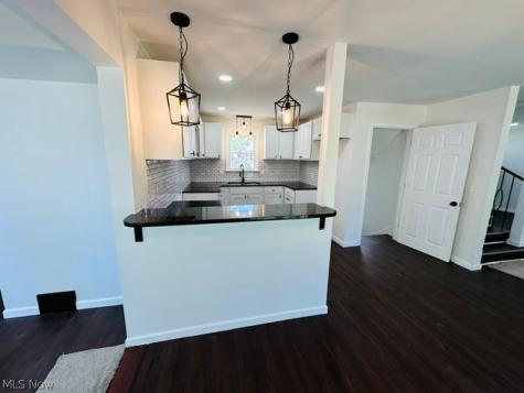 311 E 241st Street E Euclid OH 44123