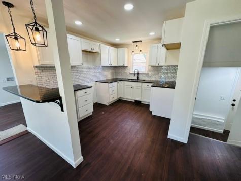 311 E 241st Street E Euclid OH 44123