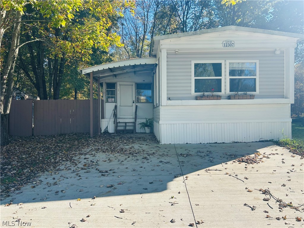 12307 Honeylocust Lane Garrettsville OH 44231