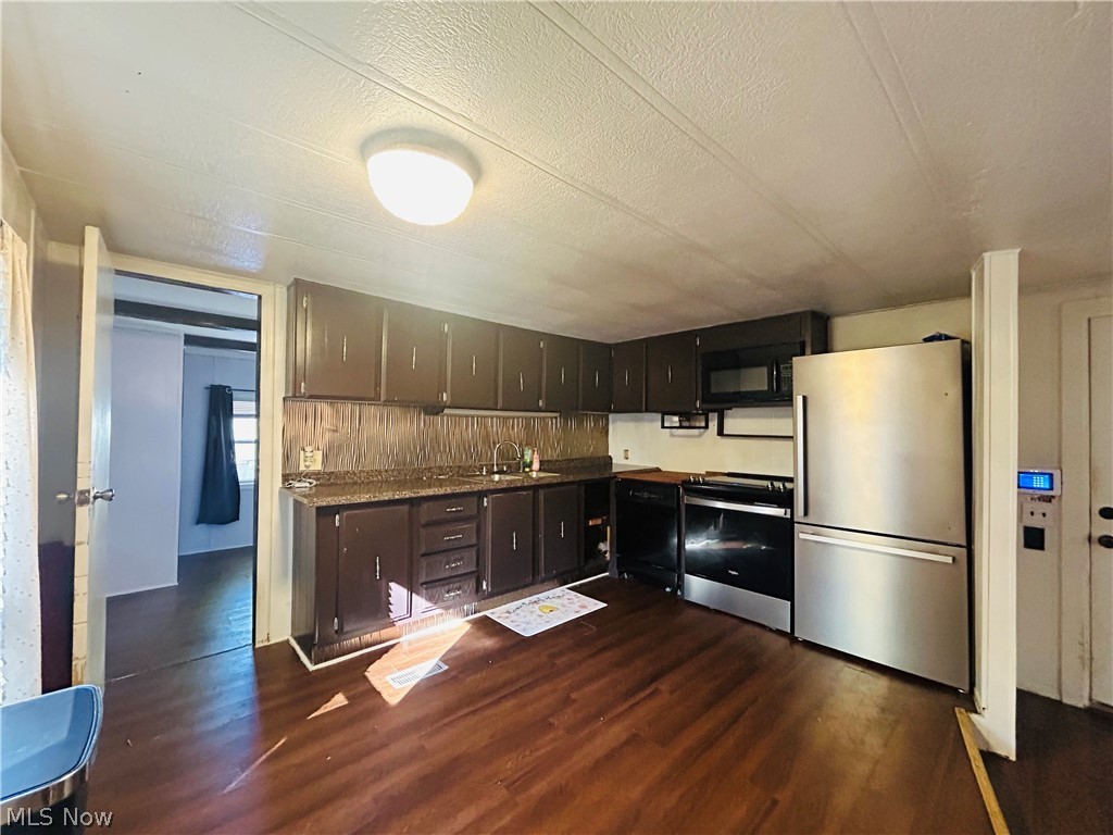 12307 Honeylocust Lane Garrettsville OH 44231