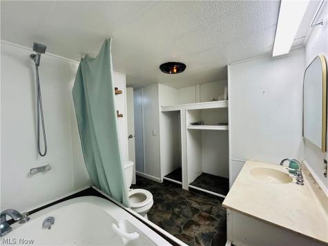 12307 Honeylocust Lane Garrettsville OH 44231