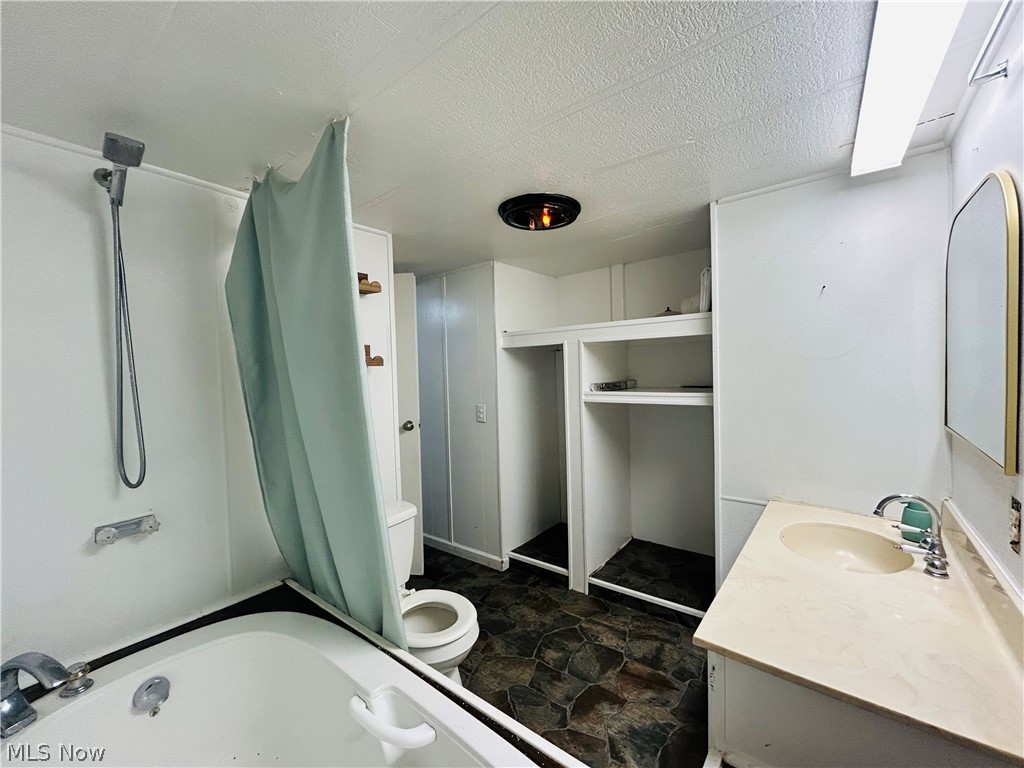 12307 Honeylocust Lane Garrettsville OH 44231
