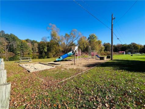 12307 Honeylocust Lane Garrettsville OH 44231