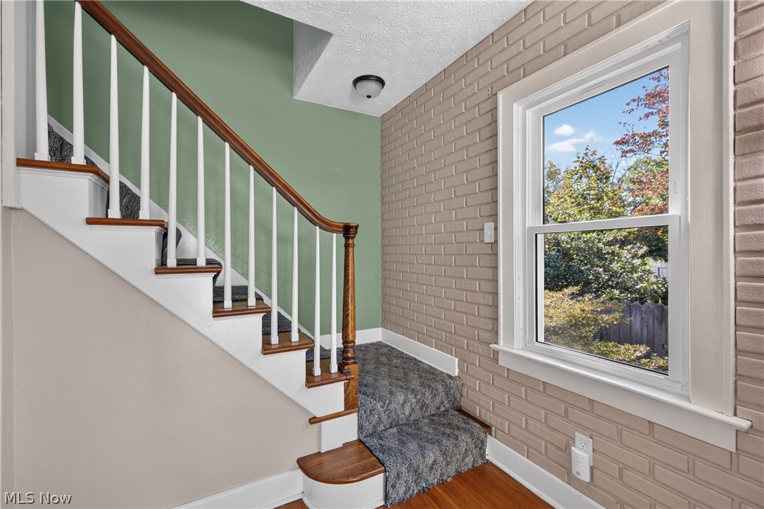 2066 Waycross Avenue Akron OH 44320