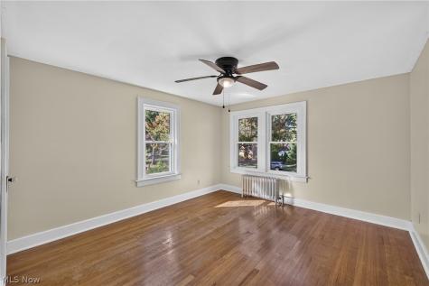 2066 Waycross Avenue Akron OH 44320