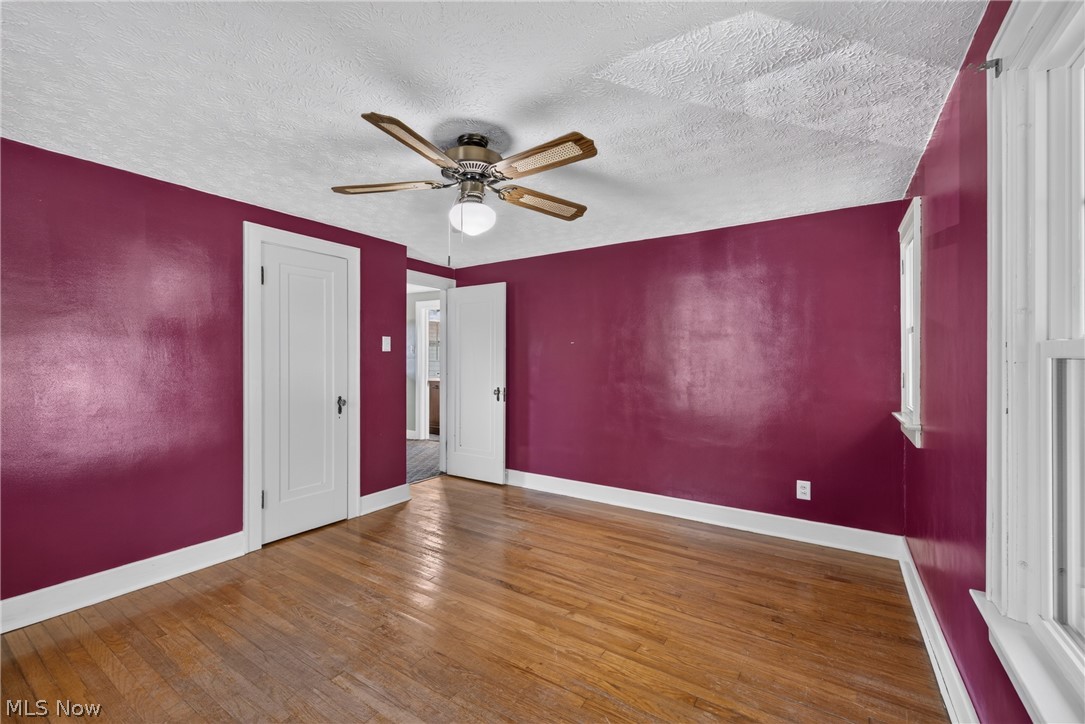 2066 Waycross Avenue Akron OH 44320