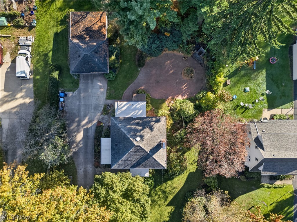 2066 Waycross Avenue Akron OH 44320