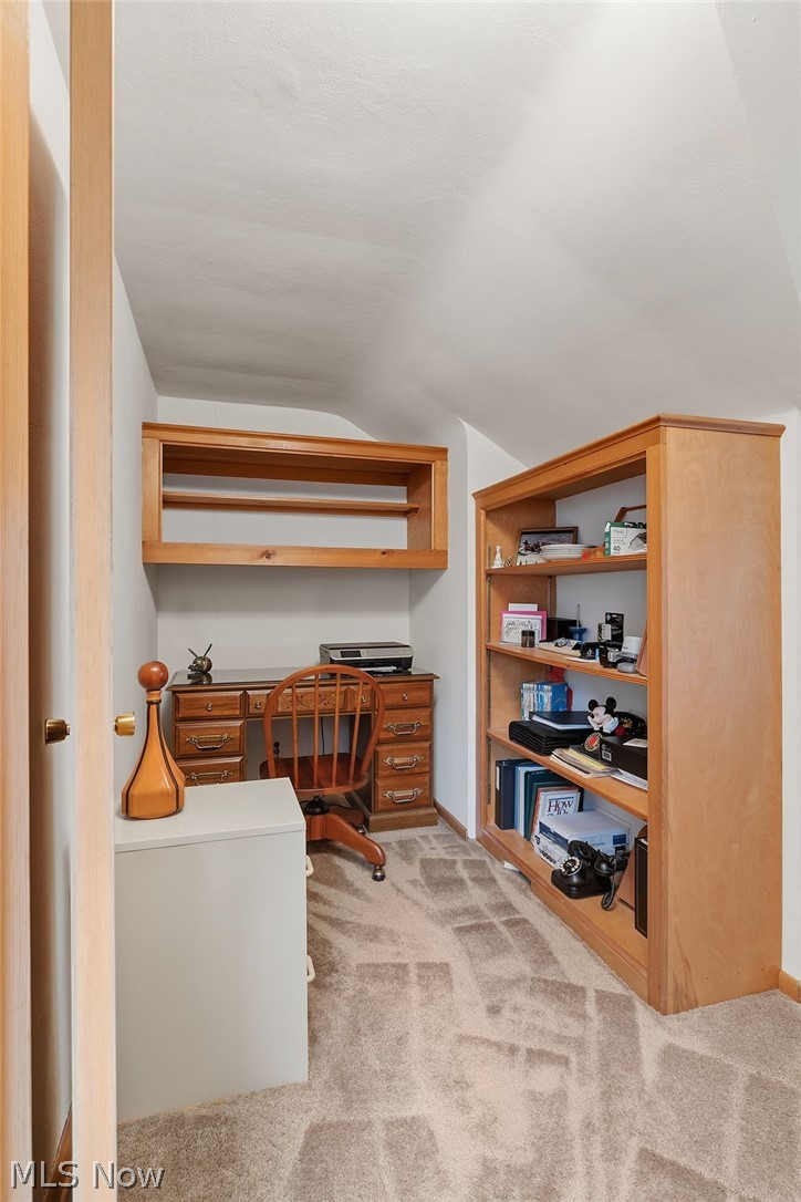 9537 Elsmere Drive Parma OH 44130