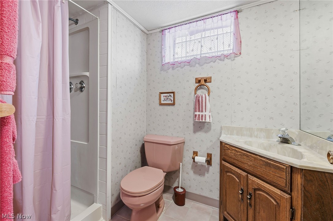 9537 Elsmere Drive Parma OH 44130