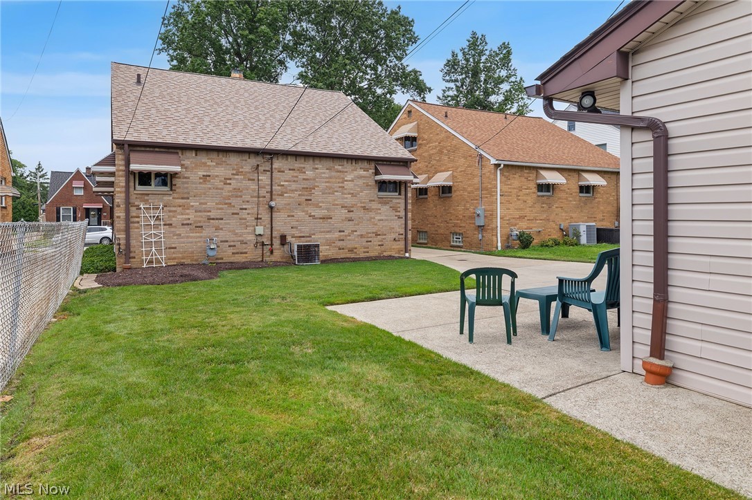 9537 Elsmere Drive Parma OH 44130