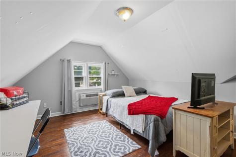 1631 Brainard Road Lyndhurst OH 44124