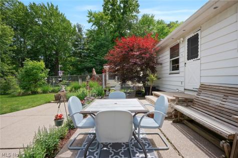 1631 Brainard Road Lyndhurst OH 44124