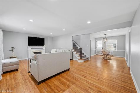 1631 Brainard Road Lyndhurst OH 44124