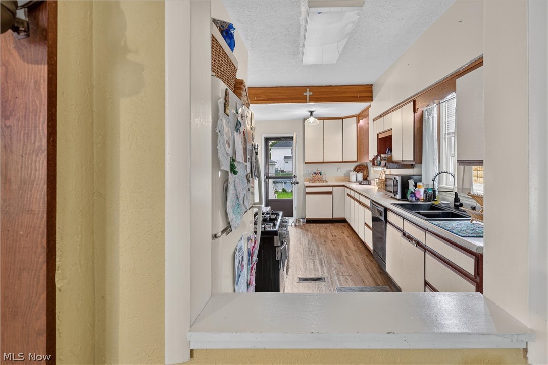 2227 E 30th Street Lorain OH 44055
