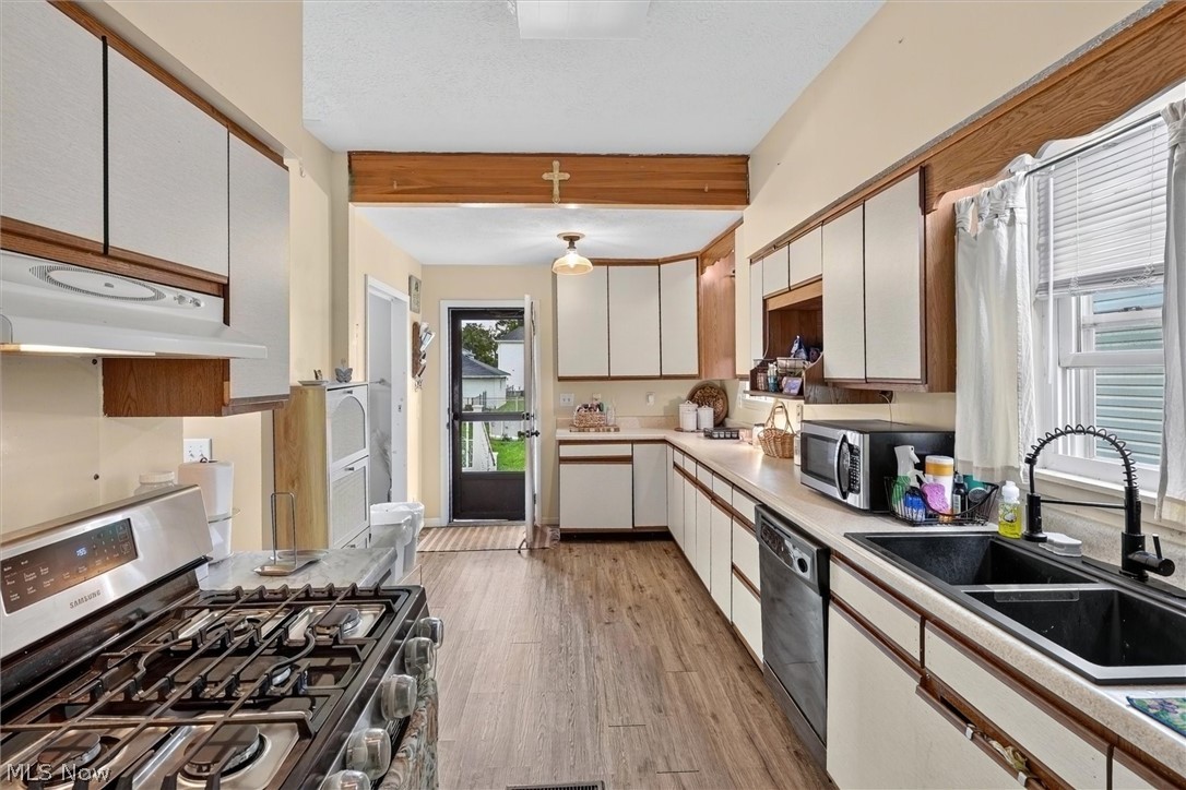 2227 E 30th Street Lorain OH 44055