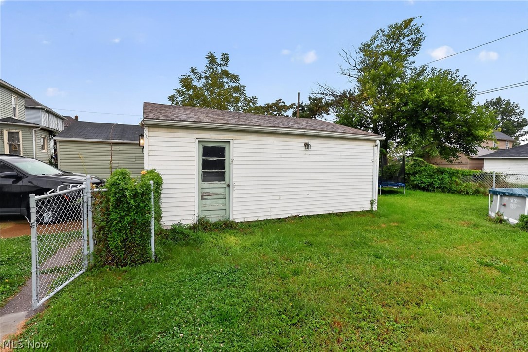 2227 E 30th Street Lorain OH 44055