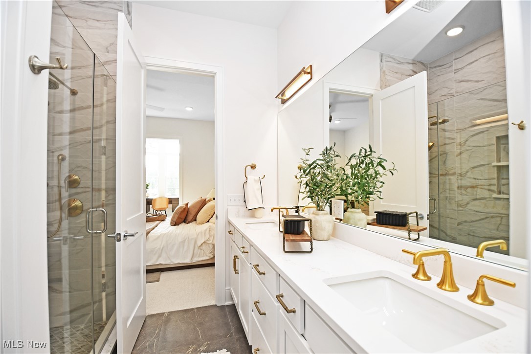 104 Woodridge Lane Moreland Hills OH 44022