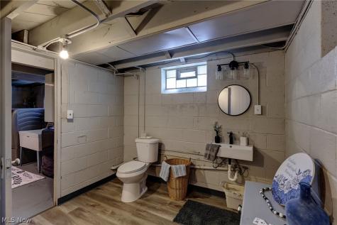 454 E 266th Street Euclid OH 44132